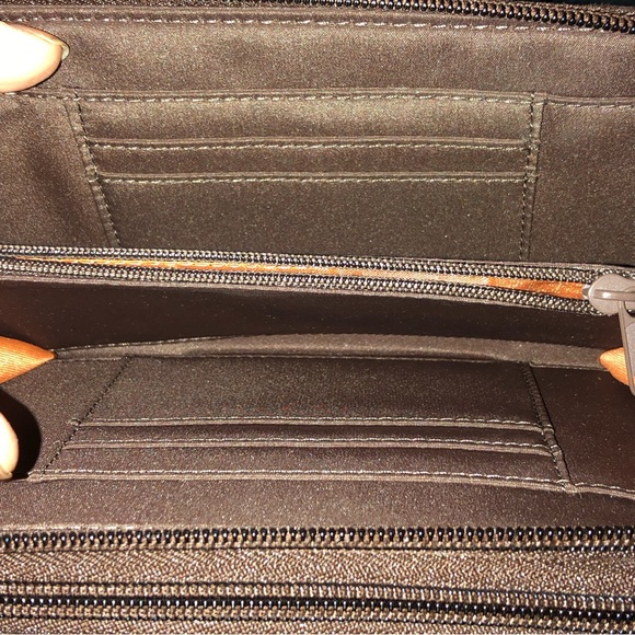 Gloria Vanderbilt Brown Zip Around Wallet with Checkbook case - Picture 6 of 8